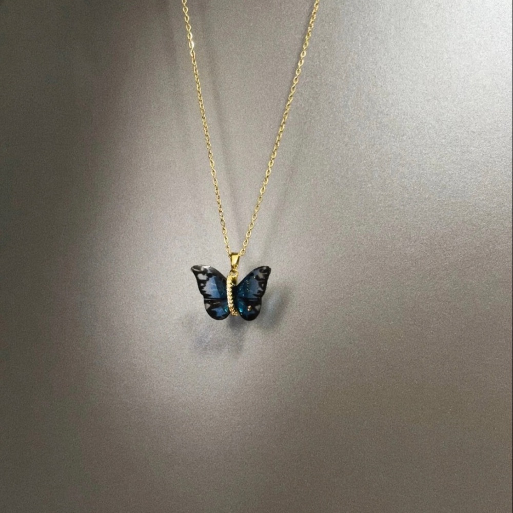 Vintage blue bow necklace